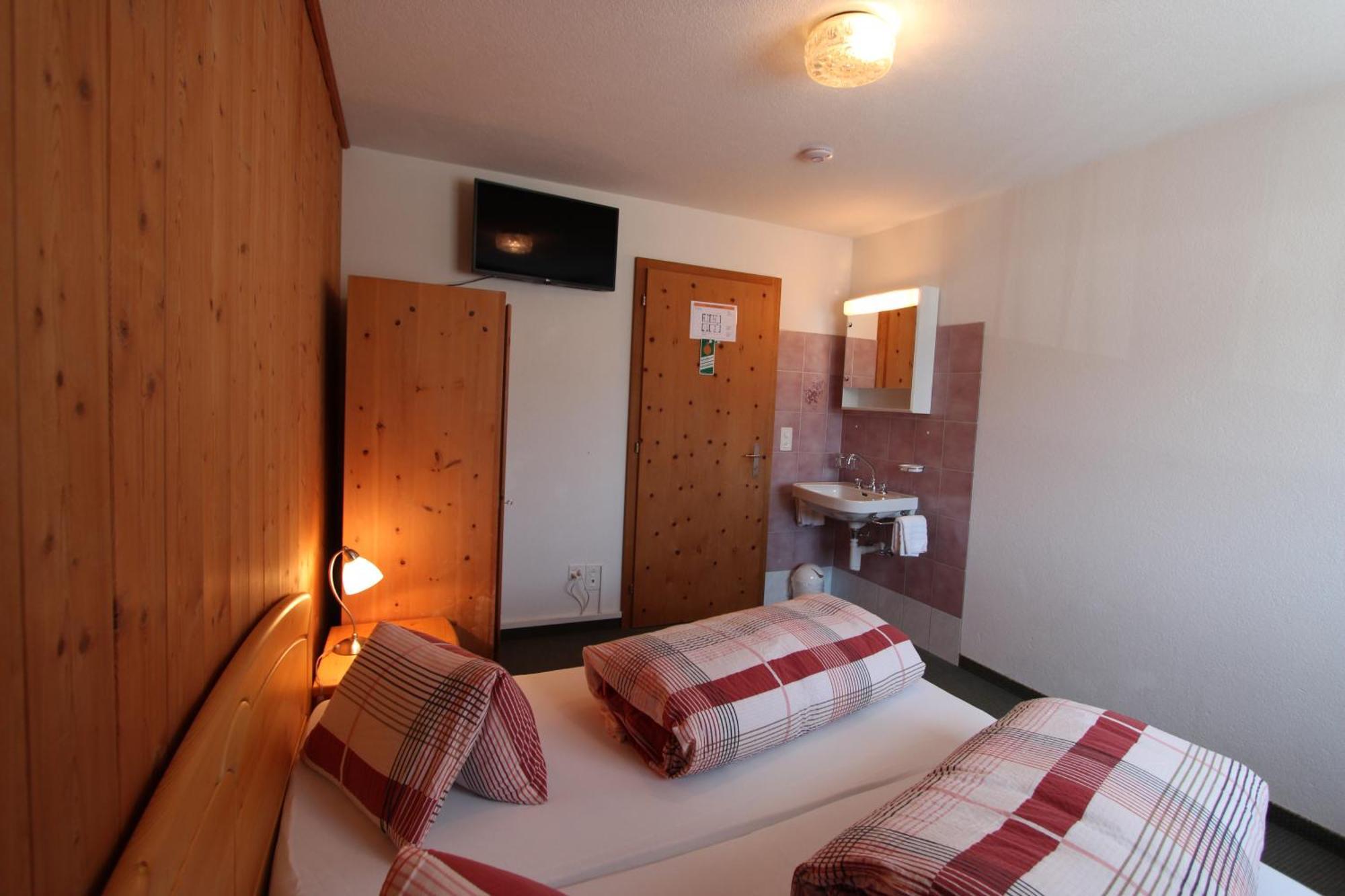 Hotel Al Rom Tschierv Værelse billede