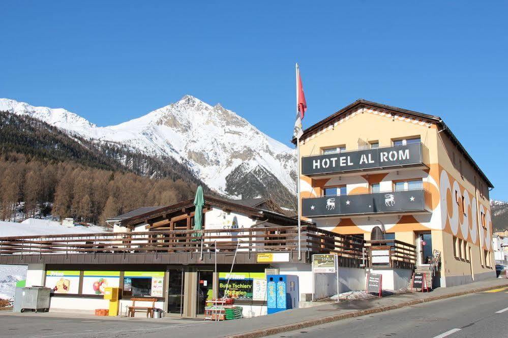 Hotel Al Rom Tschierv Eksteriør billede